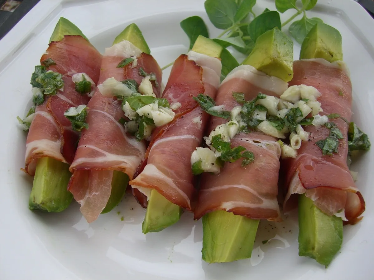 Avocado Wrapped in Prosciutto
