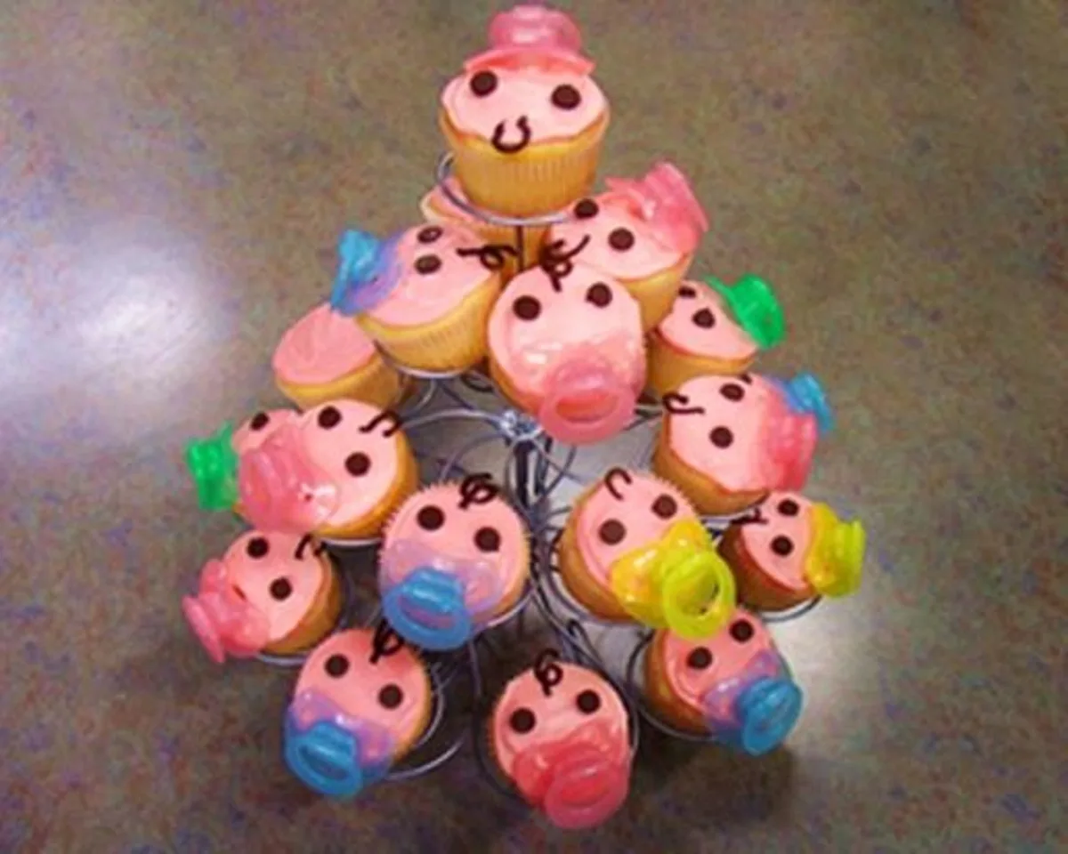 Baby Face Cupcakes