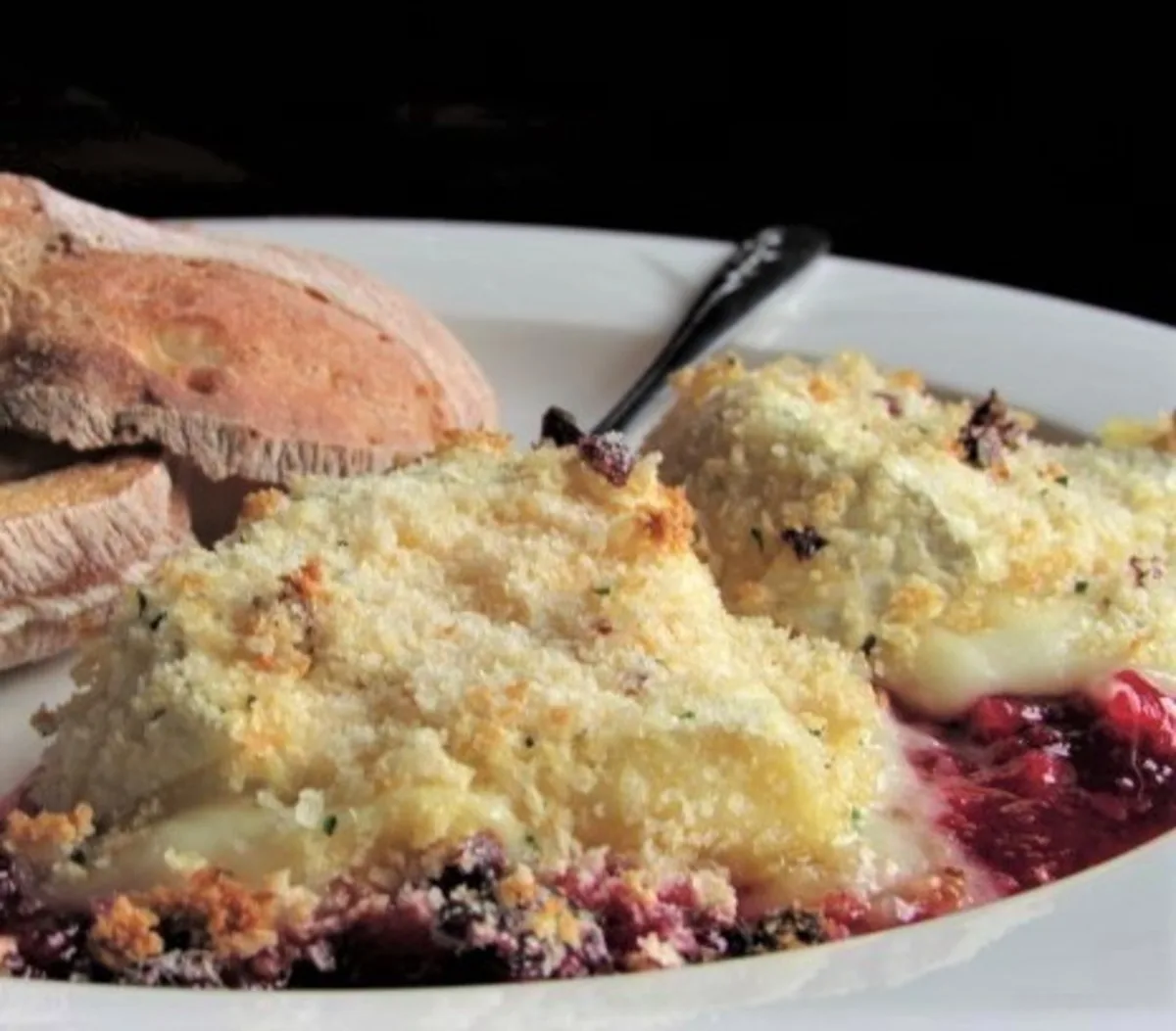 Baked Brie With Cranberries