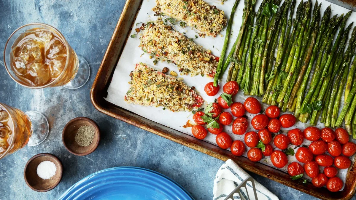 Baklava Salmon With Asparagus