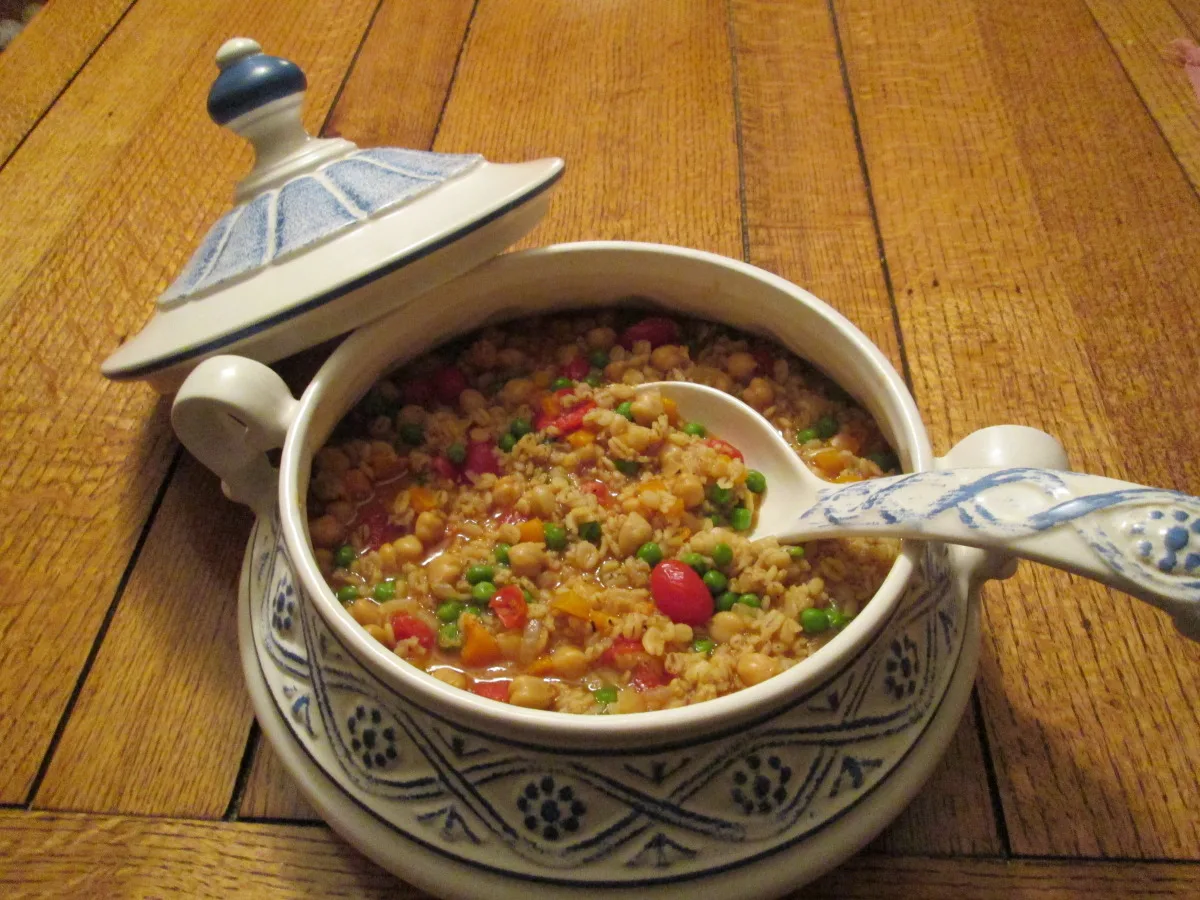 Barley Stew With Saffron and Chickpeas