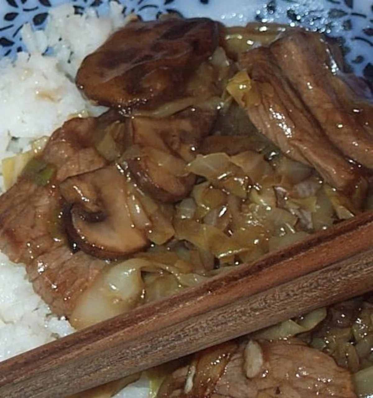 Beef With Cabbage and Mushrooms