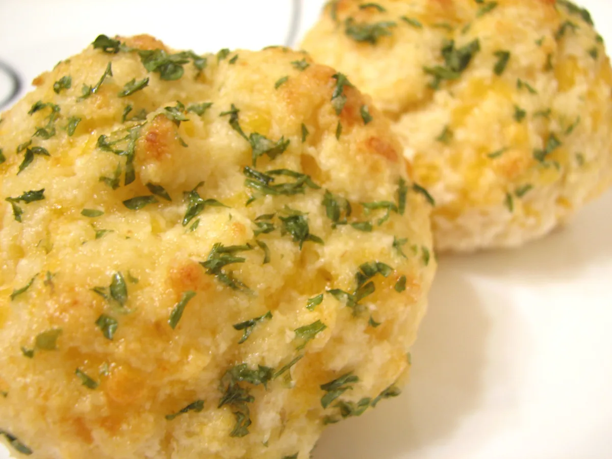 Better Than Red Lobster Cheddar Bay Biscuits