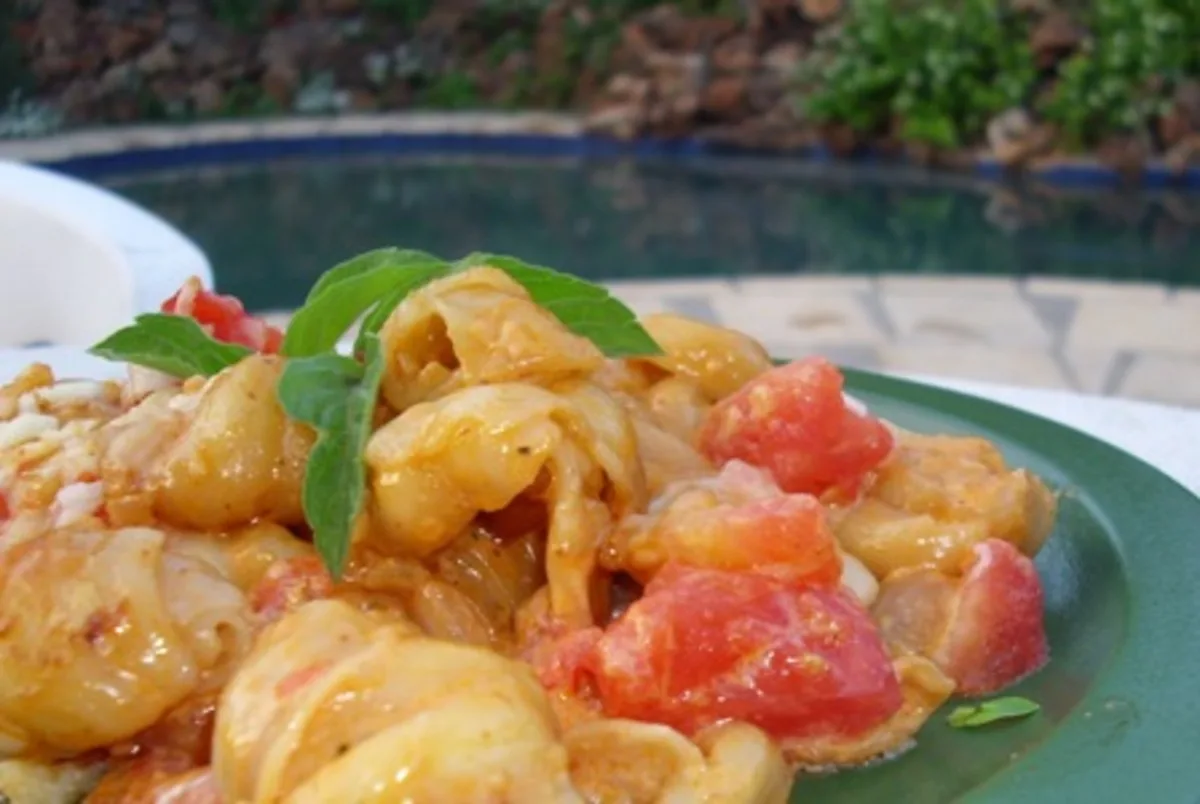 BLT Creamy Mac 'n' Cheese (Rachael Ray)
