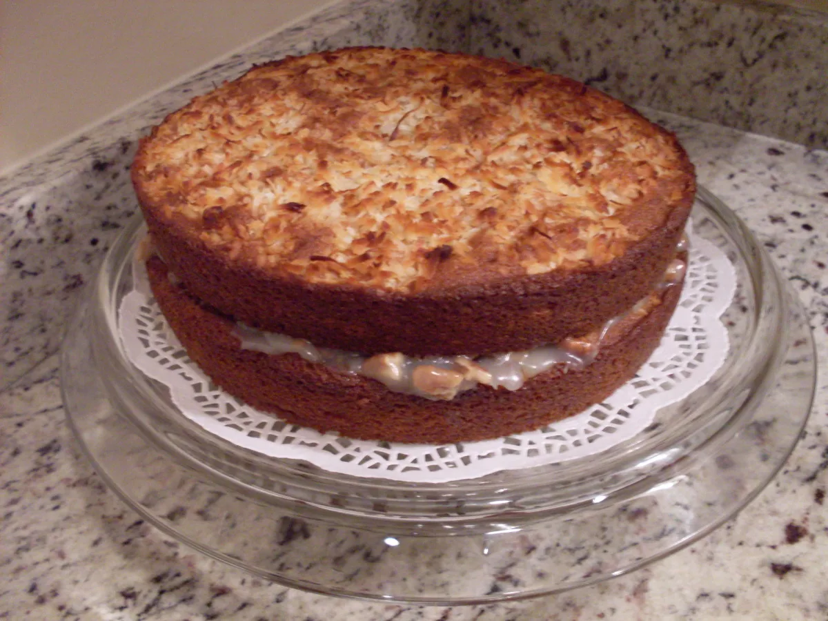 Blue Ribbon Banana Cake  With Creamy Nut Filling