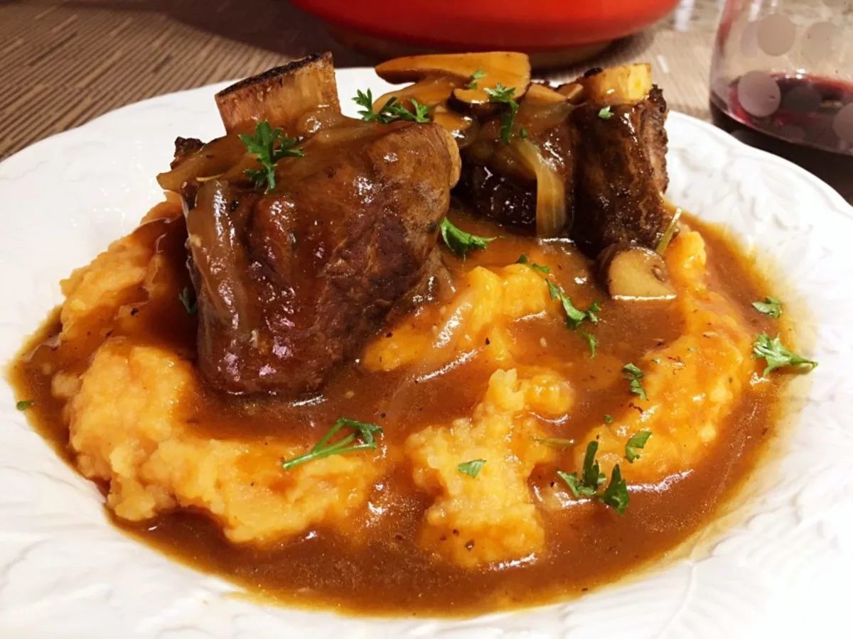 BRAISED BEEF SHORT RIBS With SHERRY & SHIITAKE