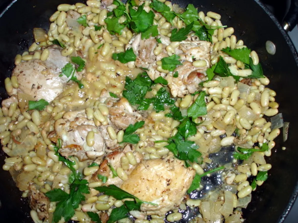 Braised Chicken & Beans (Healthy and Low Fat)