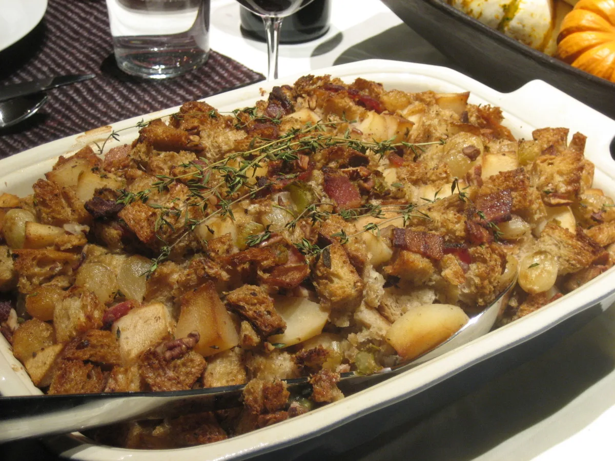 Bread Stuffing W/ Pears, Bacon, Pecans & Caramelized Onions