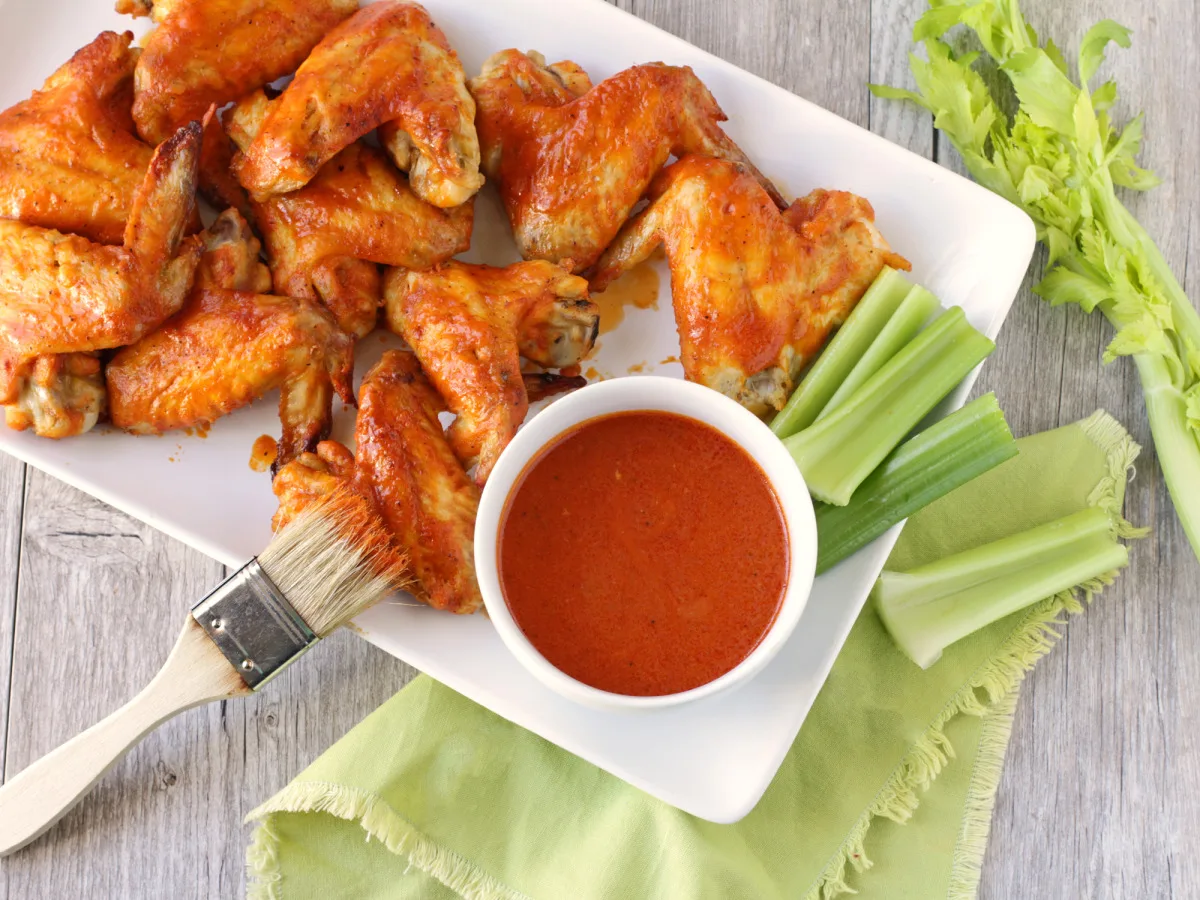 Buffalo Wild Wings Spicy Garlic Sauce