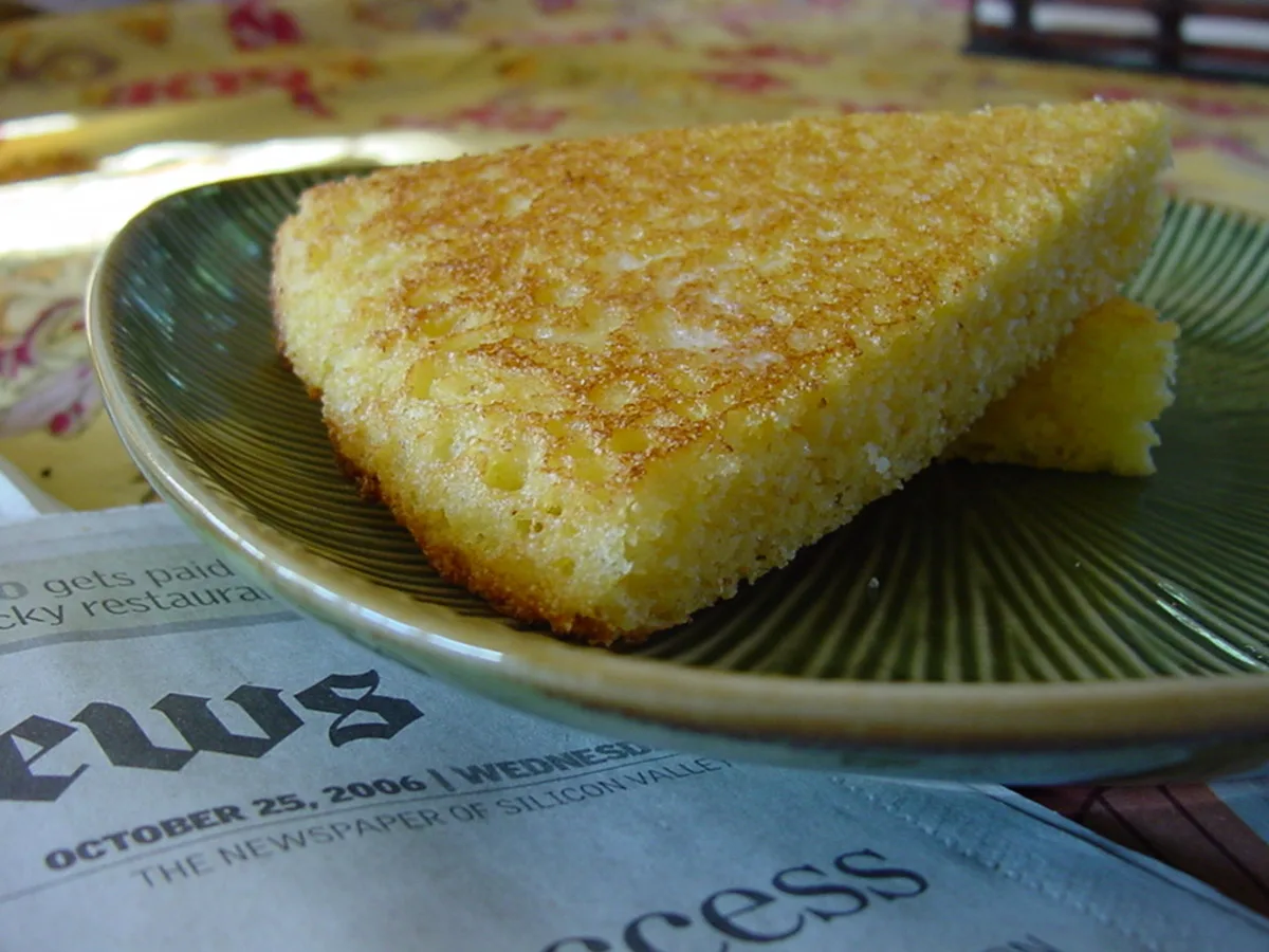 Buttermilk Skillet Cornbread