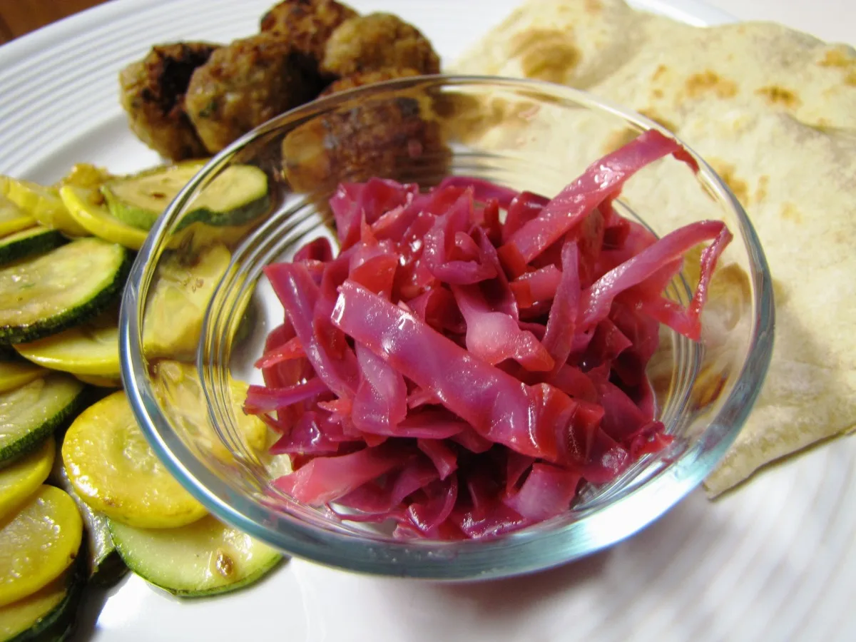 Cabbage Salad (Middle East, Palestine)