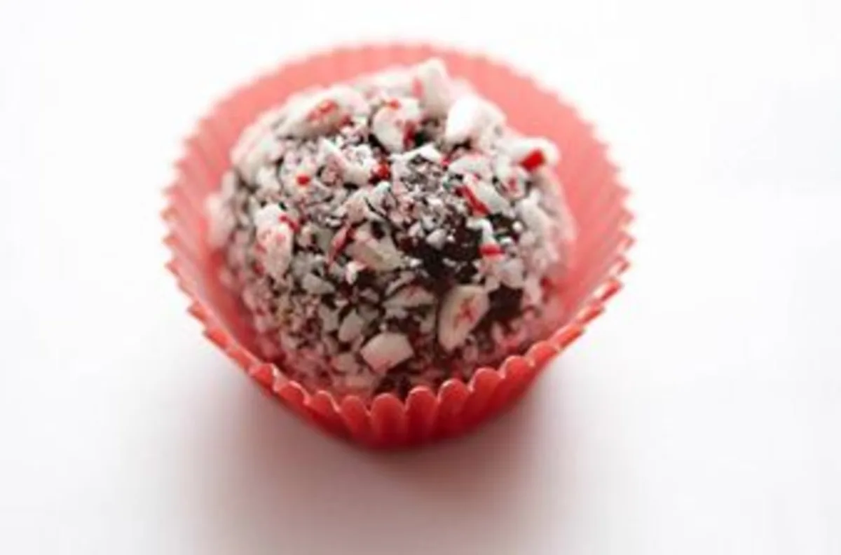 Candy Cane Truffles (La Dolce Vida)