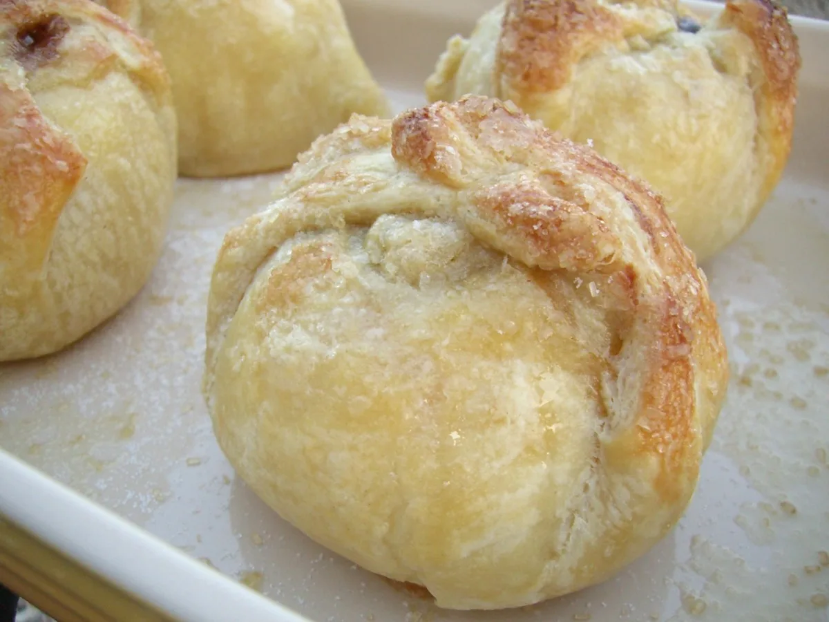 Caramel Apple Puff Dumplings