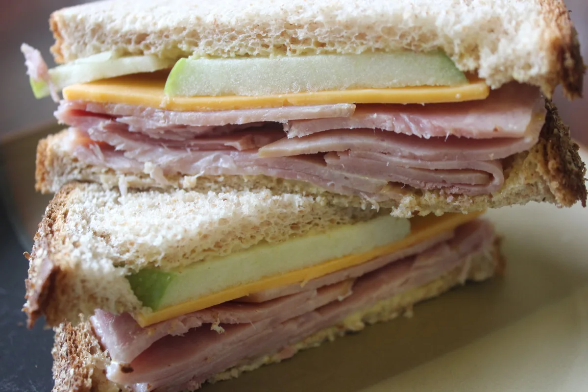 Cheddar  -  Apple & Ham Sandwich
