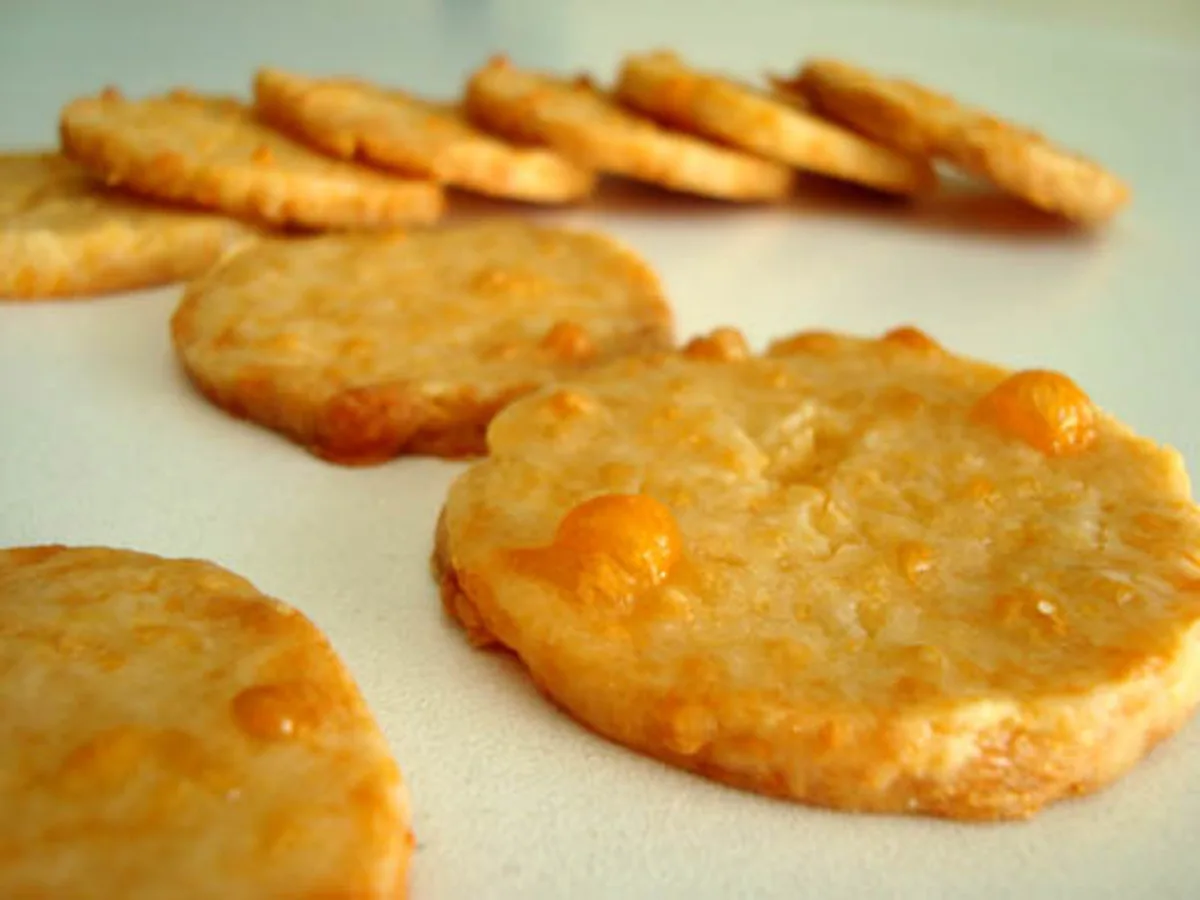 Cheddar-Cornmeal Icebox Crackers
