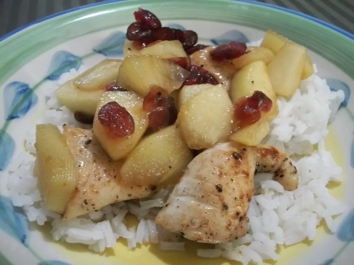 Chicken Tenders With Apple Cranberry Marsala Sauce