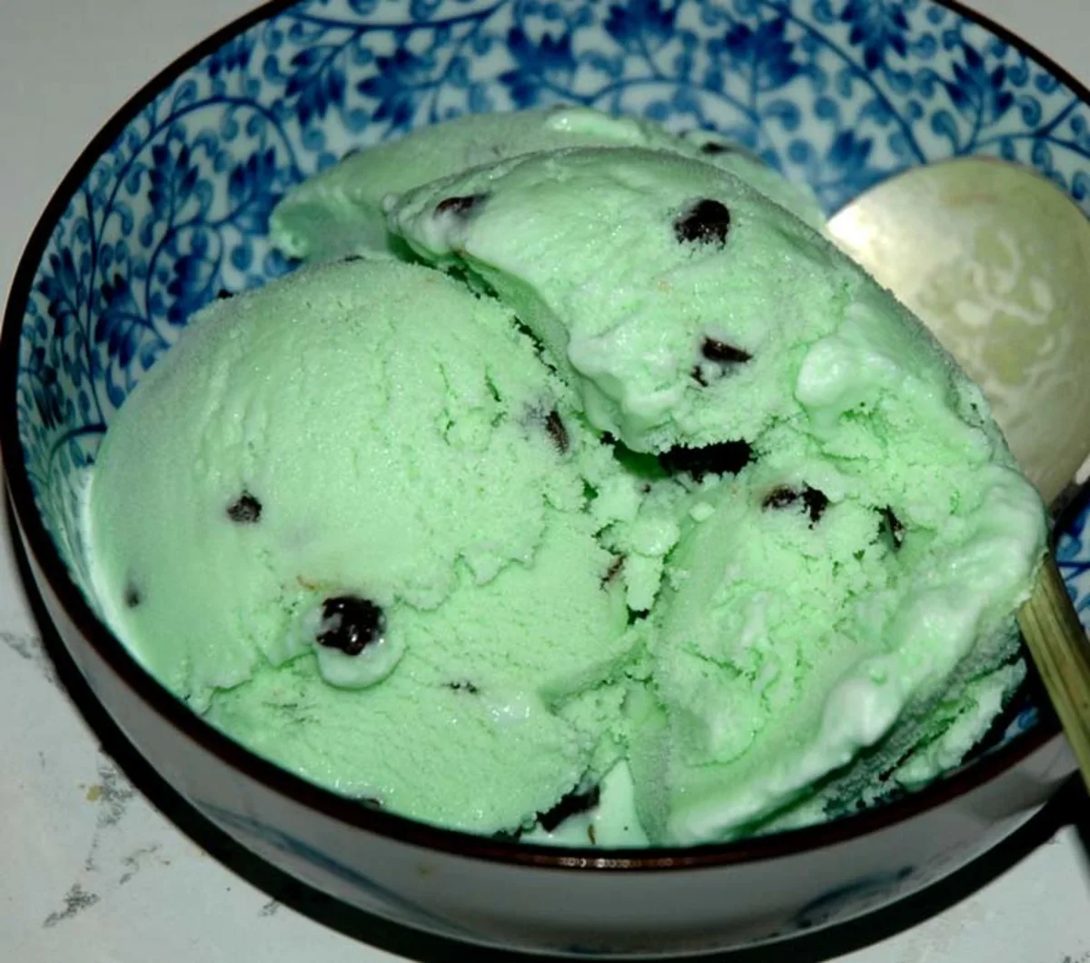 Chocolate Chip Peppermint Ice Cream