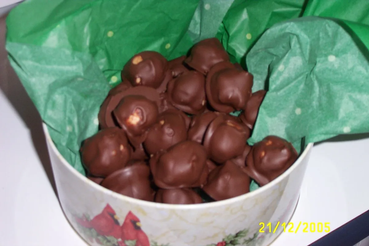Chocolate-Covered Maraschino Cherries