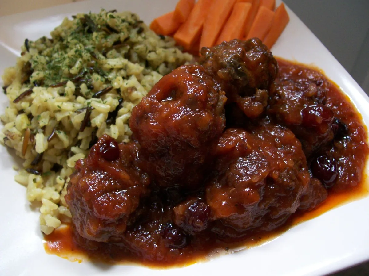 Cranberry Chili Sauce for Meatballs