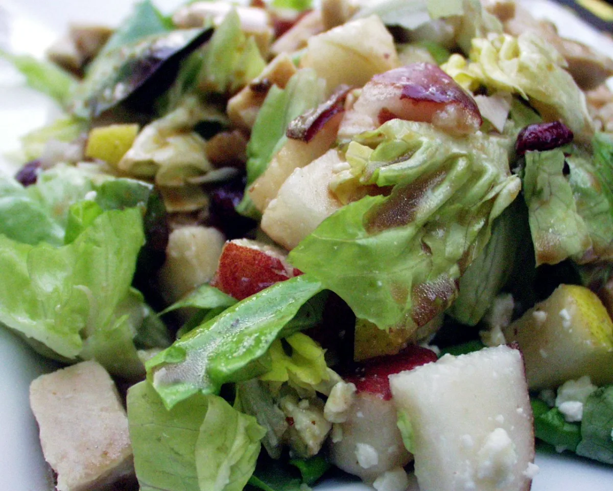 Cranberry-Pear Tossed Salad