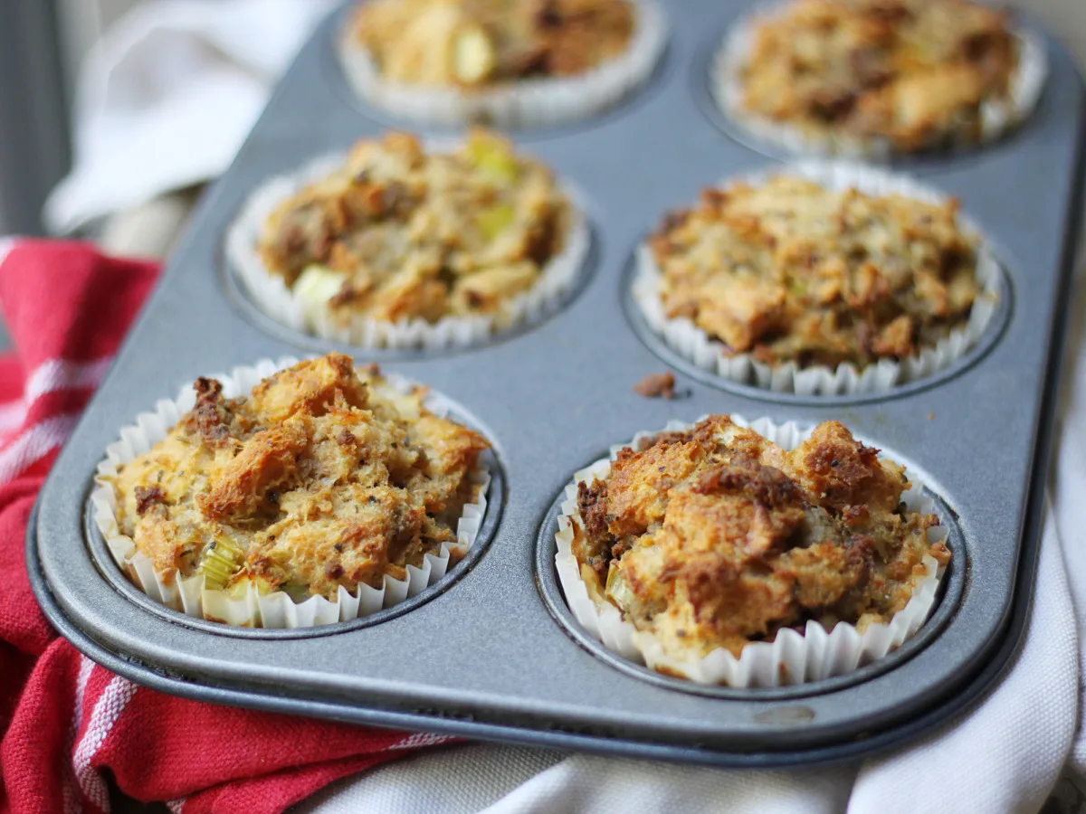 Cranberry-Stuffed Cornbread Stuffing Muffins