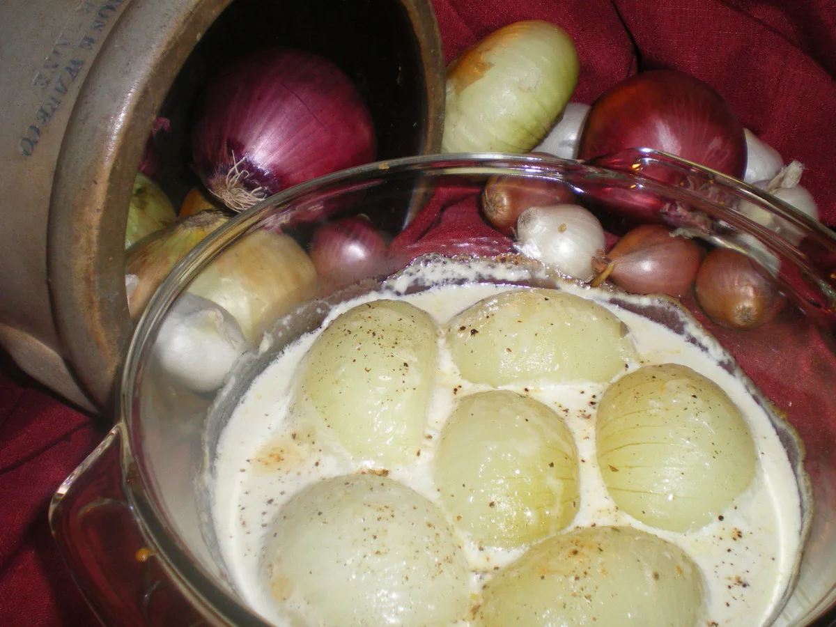 Creamy Baked Onions