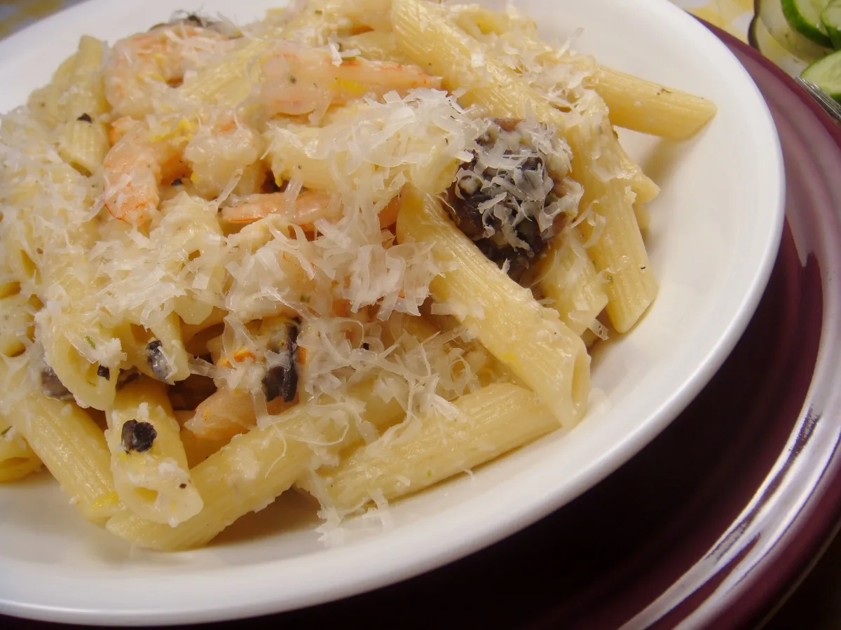 Creamy Seafood and Mushroom Pasta