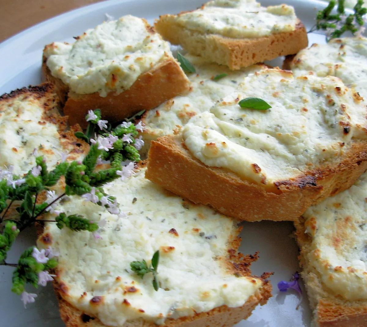 Crostini Al Mascarpone