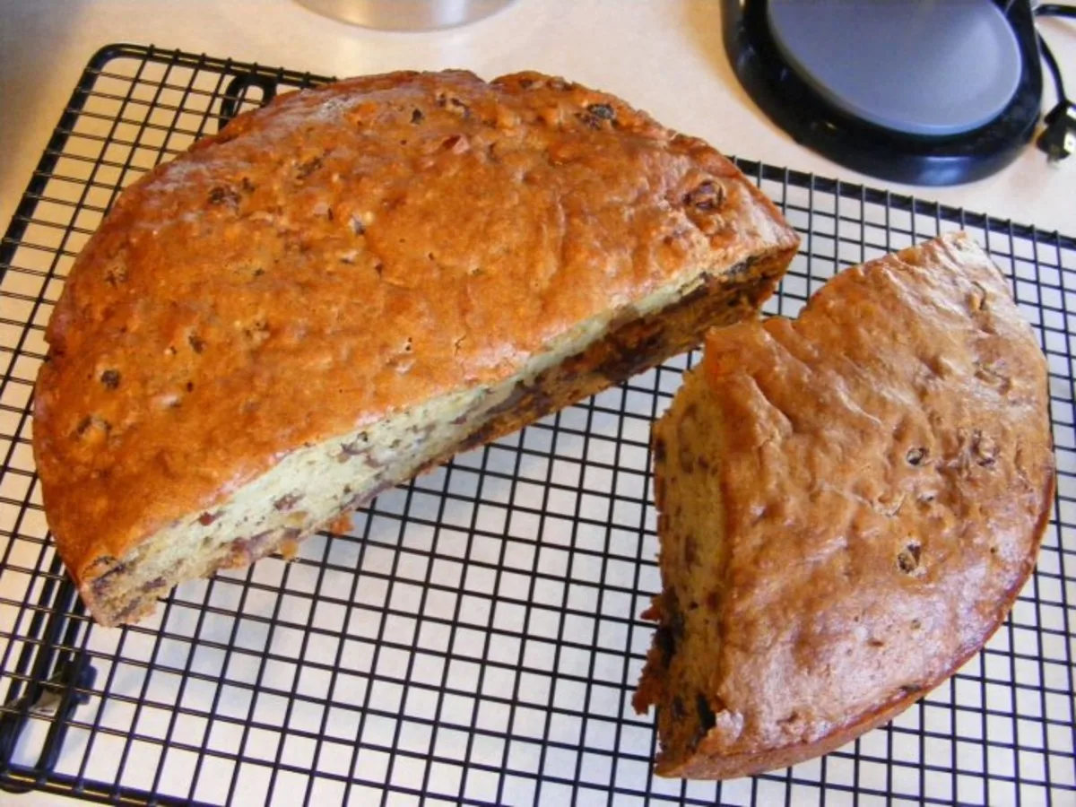 Date & Raisin Loaf (Old Black Joe)