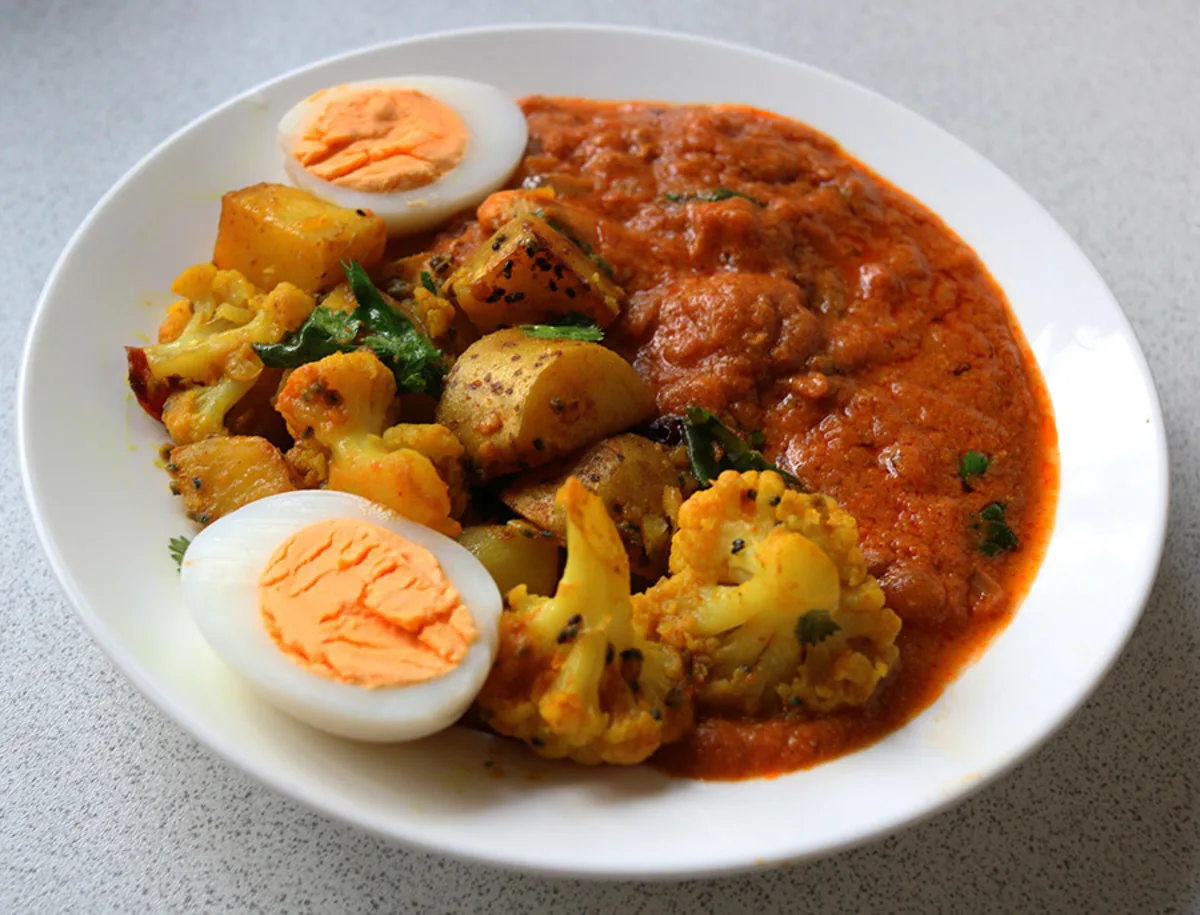 "Dry" Potato and Cauliflower Curry