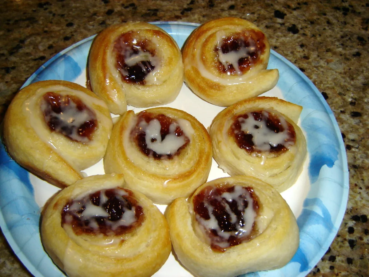 Easy Cherry Danish