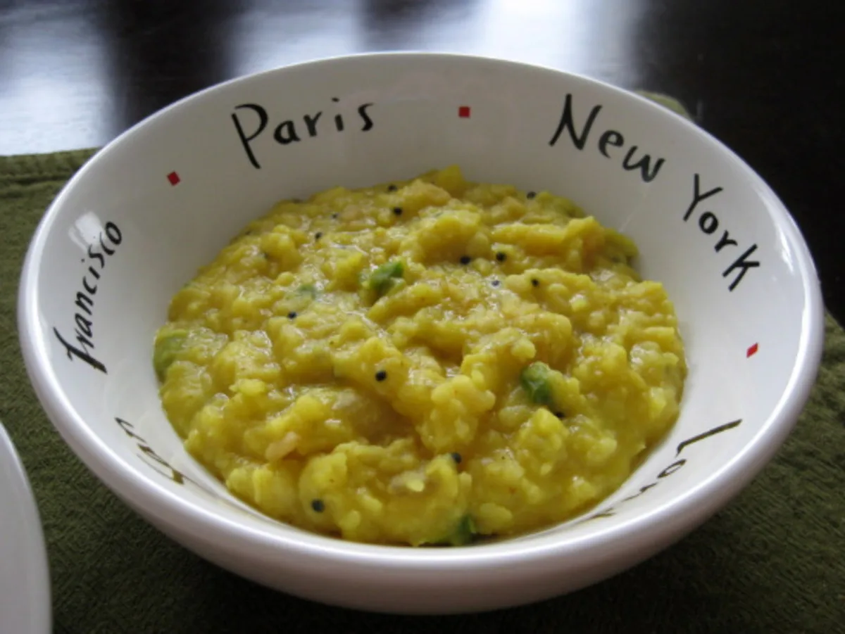 Easy Moong Dal (Mashed Yellow Split Peas)
