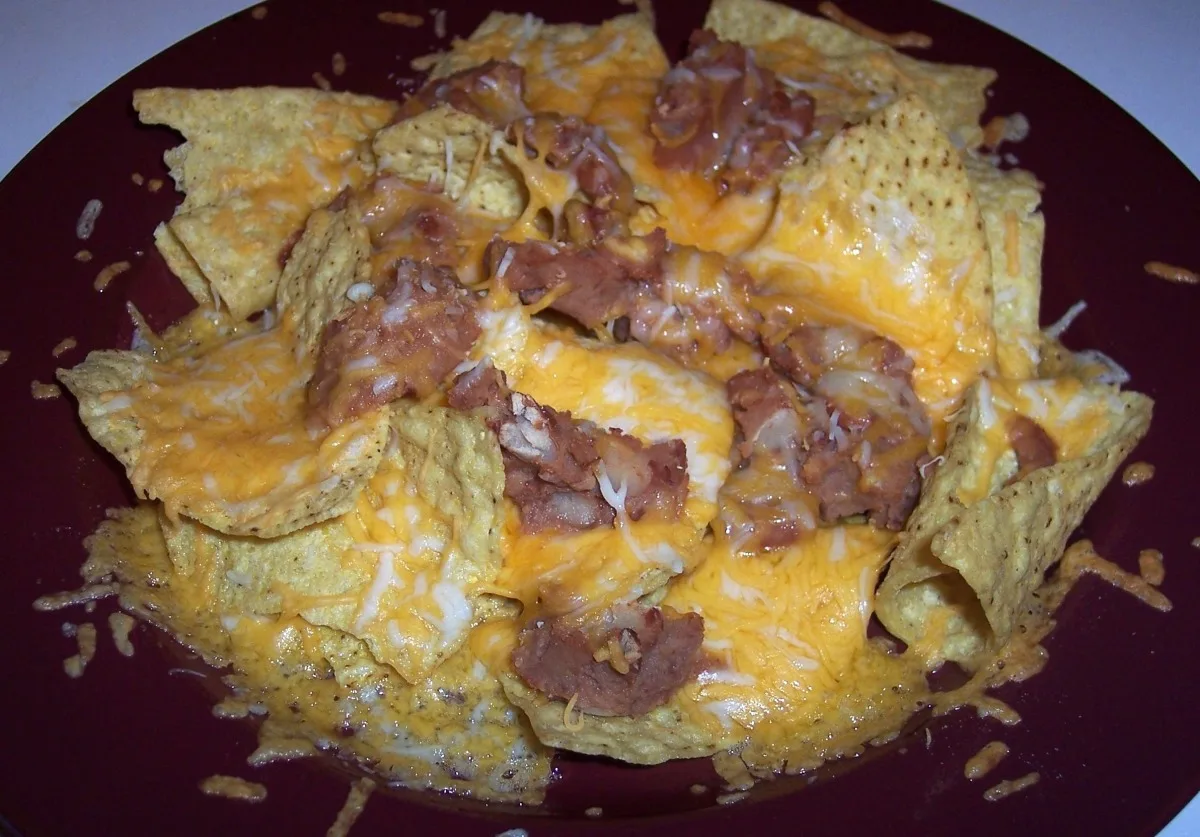 Easy Nachos Deluxe Bake