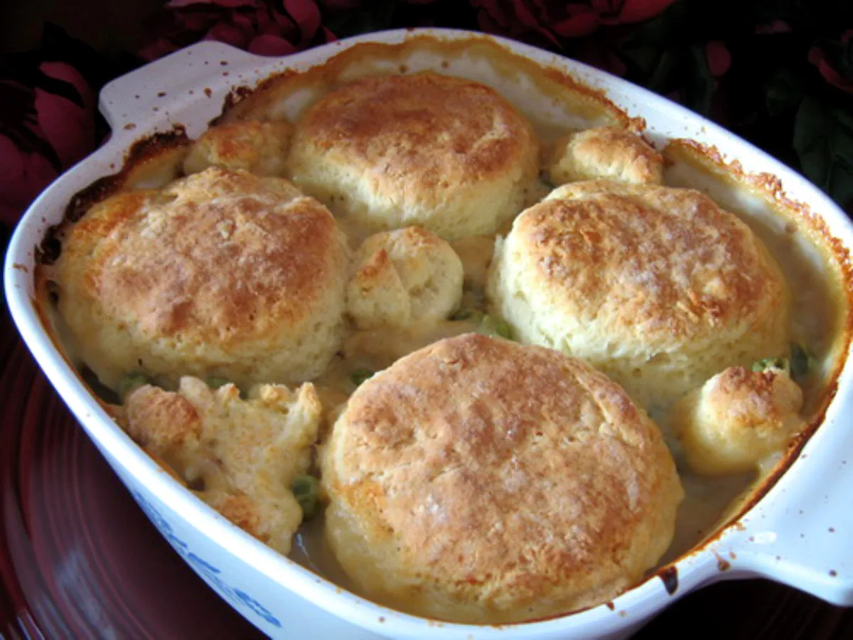 Easy Tuna & Pasta Pot Pie