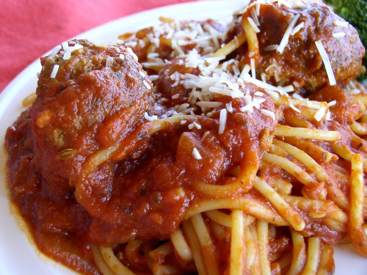 Family Favorite Basic Meatballs