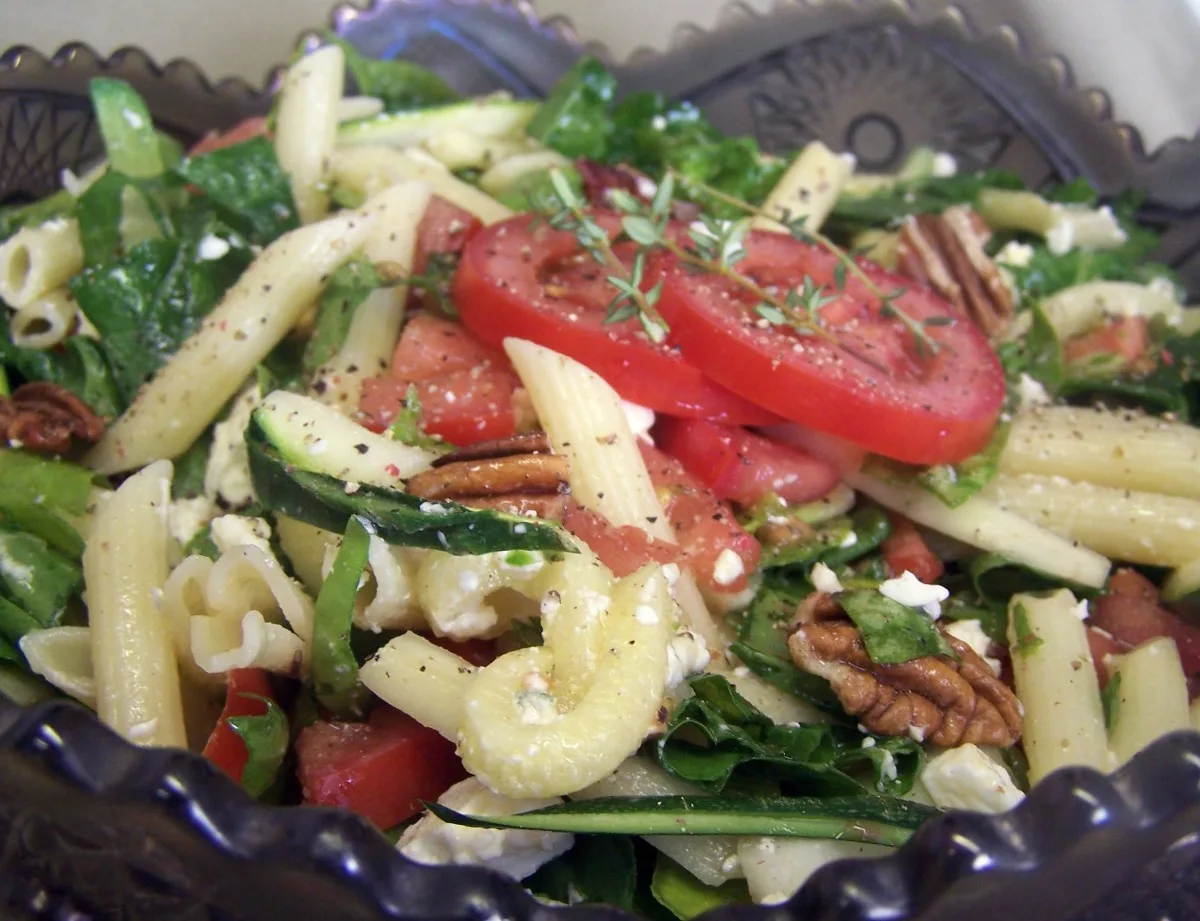 Feta, Spinach and Pecan Pasta Salad