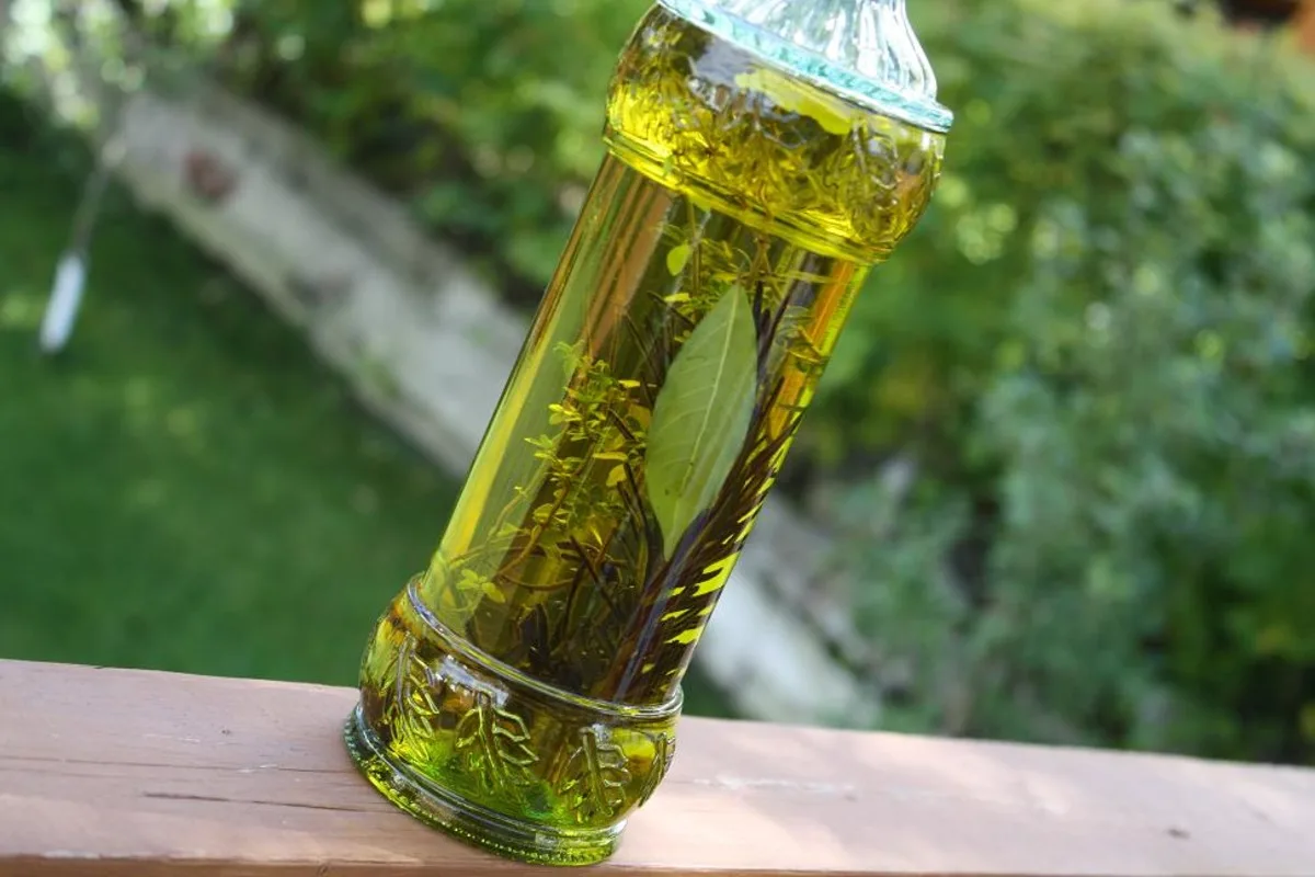 Flavoured Aromatic Herb and Fruit  Oil