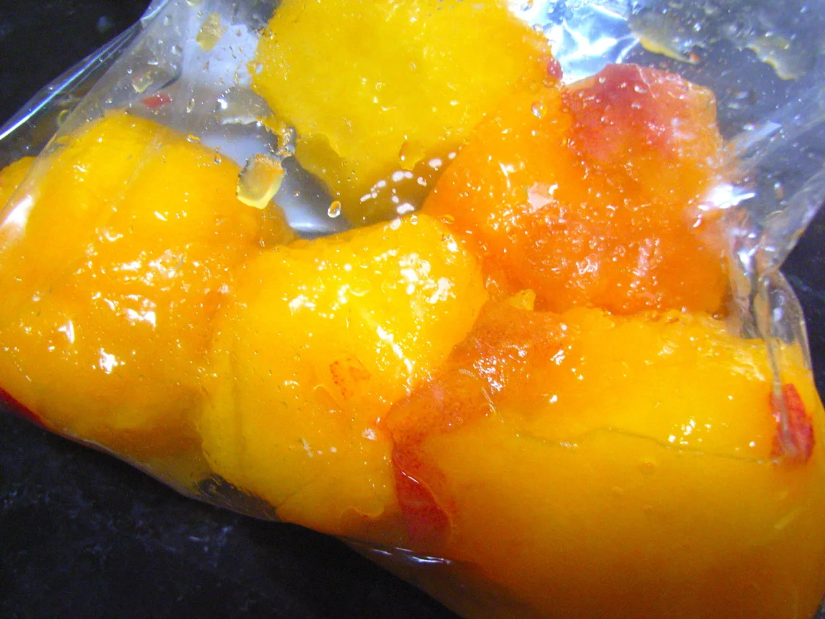 Freezing Peaches