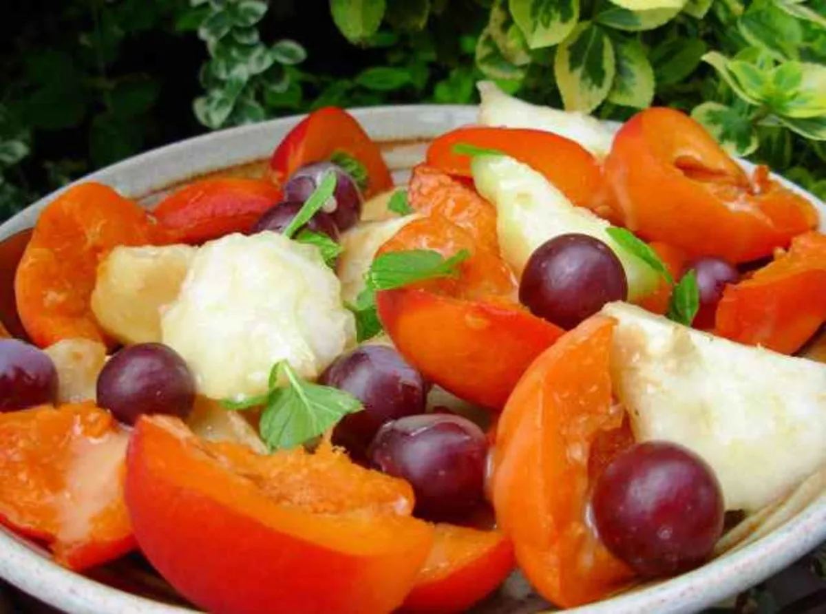 Fresh Fruit Salad