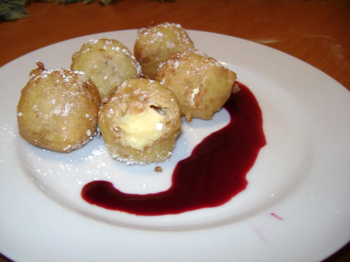 Fried Cheesecake Bites   (Aka the Ultimate Comfort Food)