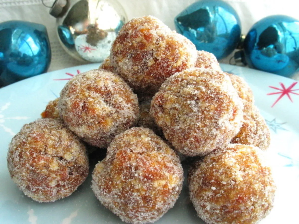 Fruit and Nut Truffles (Sugarplums)