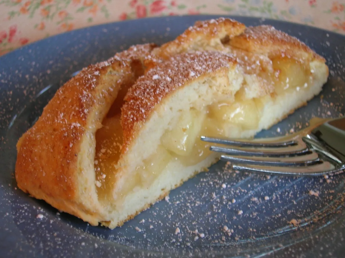 Fruit Filled Cream Cheese Coffee Cake