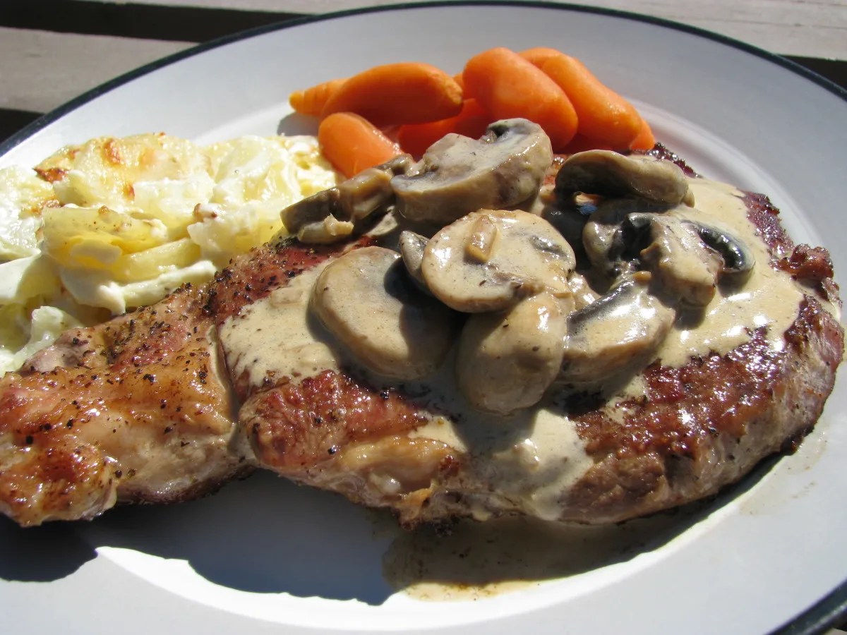 Gaelic Steak Flambe