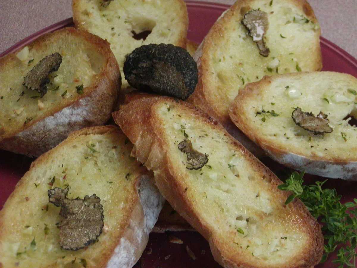 Garlic  Bread With Truffle Oil