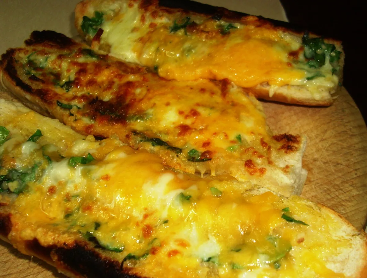 Garlic Cheese Bread