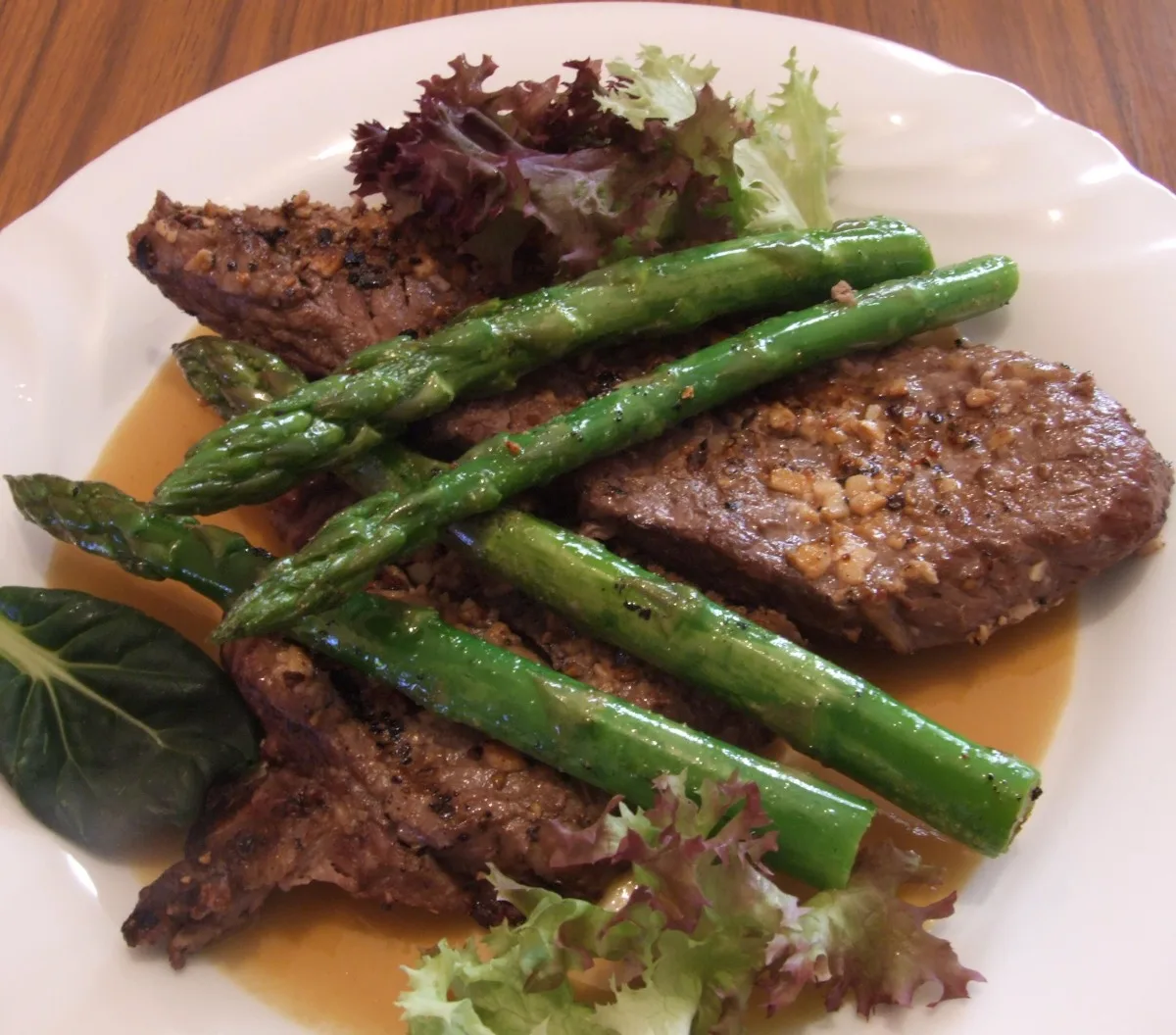 Garlicky Steak