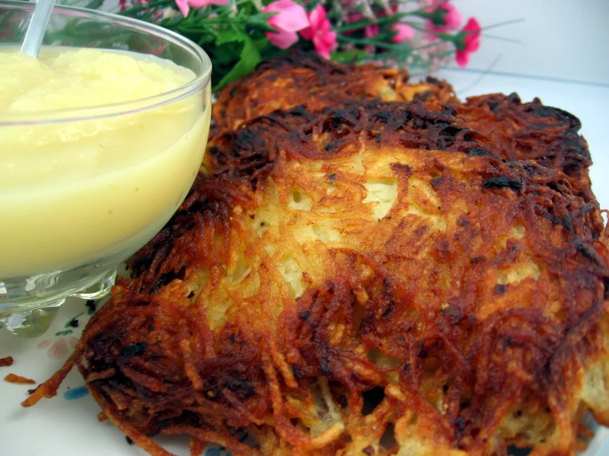 German Potato Pancakes - Kartoffelpuffer