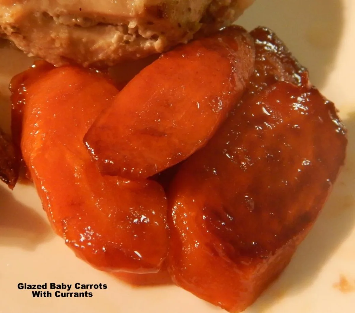 Glazed Baby Carrots With Currants