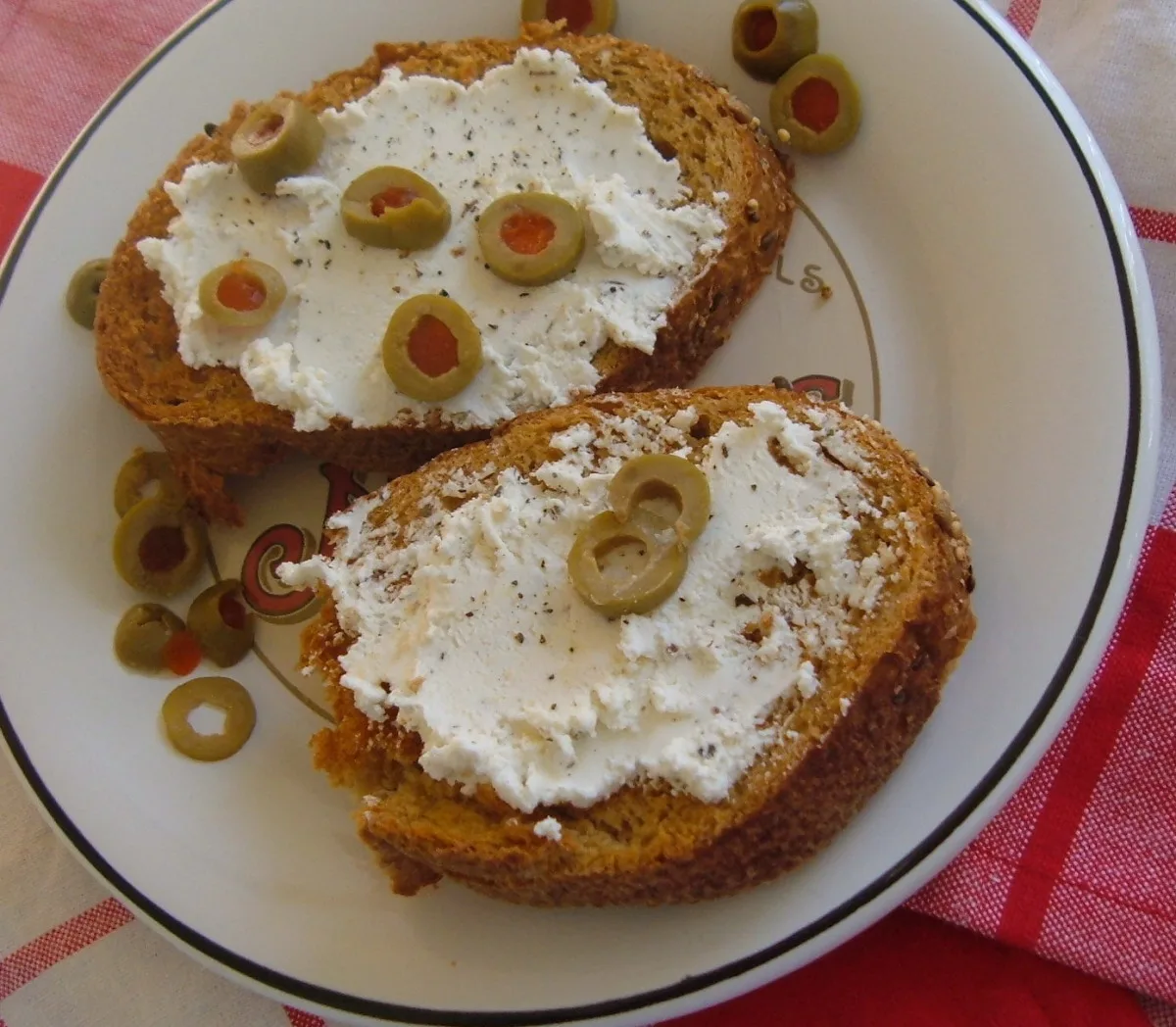 Goat Cheese Crostini - Giada