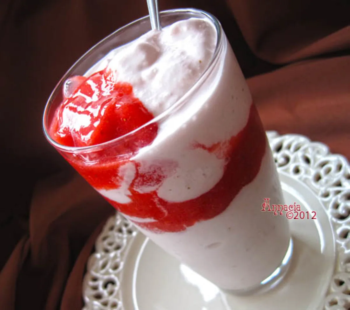 Godiva Strawberry White Chocolate Mint Frappé